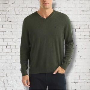SOLD Nautica Green Deep Forest Classic Fit V-Neck Men’s Sweater